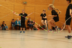 Elsa_Julia_im_Viereck
