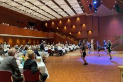 6VollerSaal